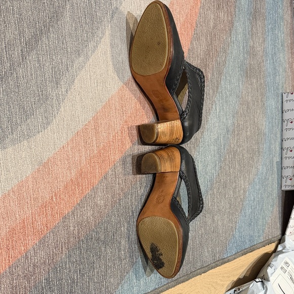 ELF Black Braided Heeled Boots - Picture 4 of 6